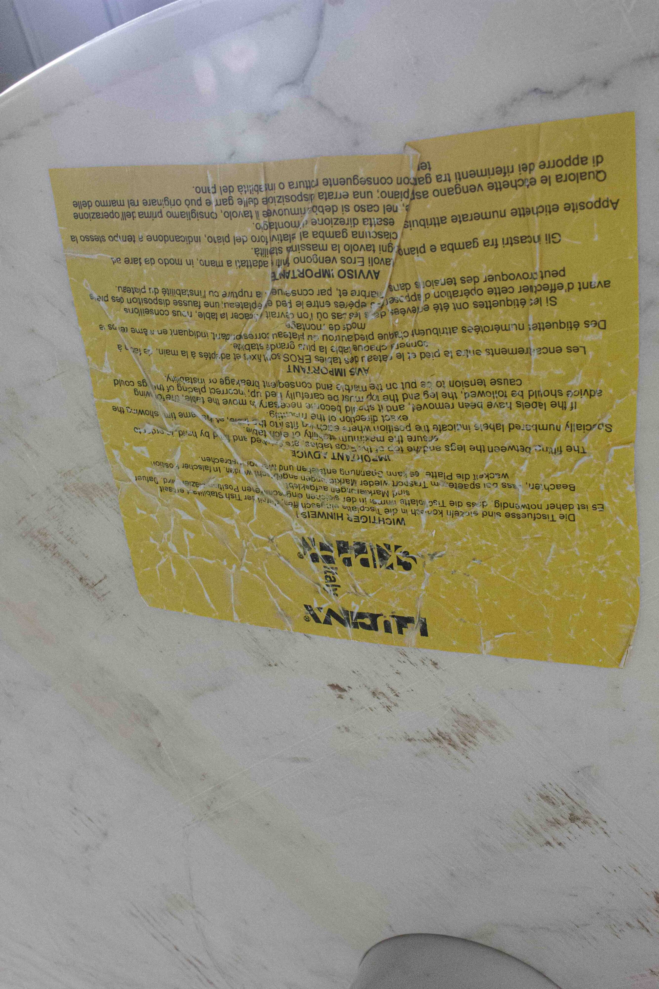 Round marble 'Eros' table by Angelo Mangiarotti for Skipper