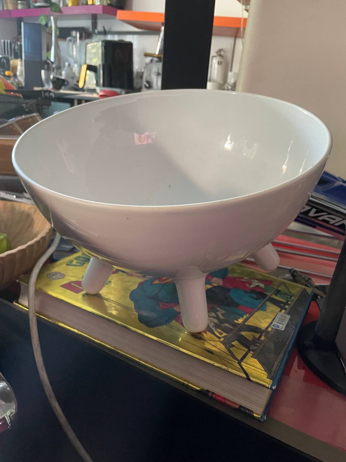 Manelle porcelain vase