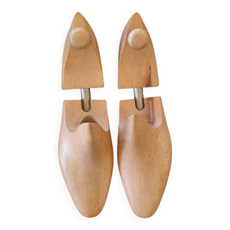 Wooden shoe trees 40-41