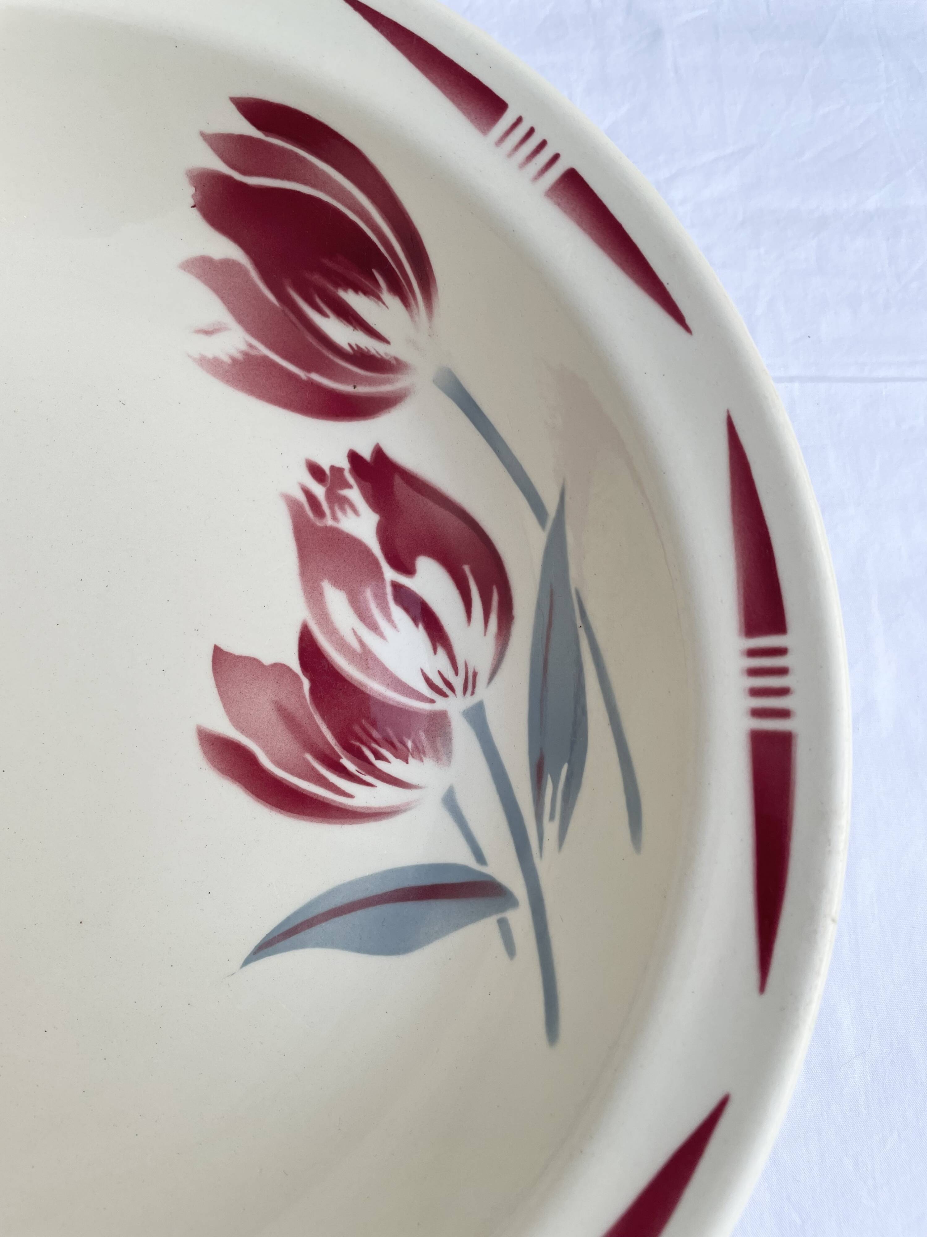 Antique shallow dish Badonviller tulip decoration