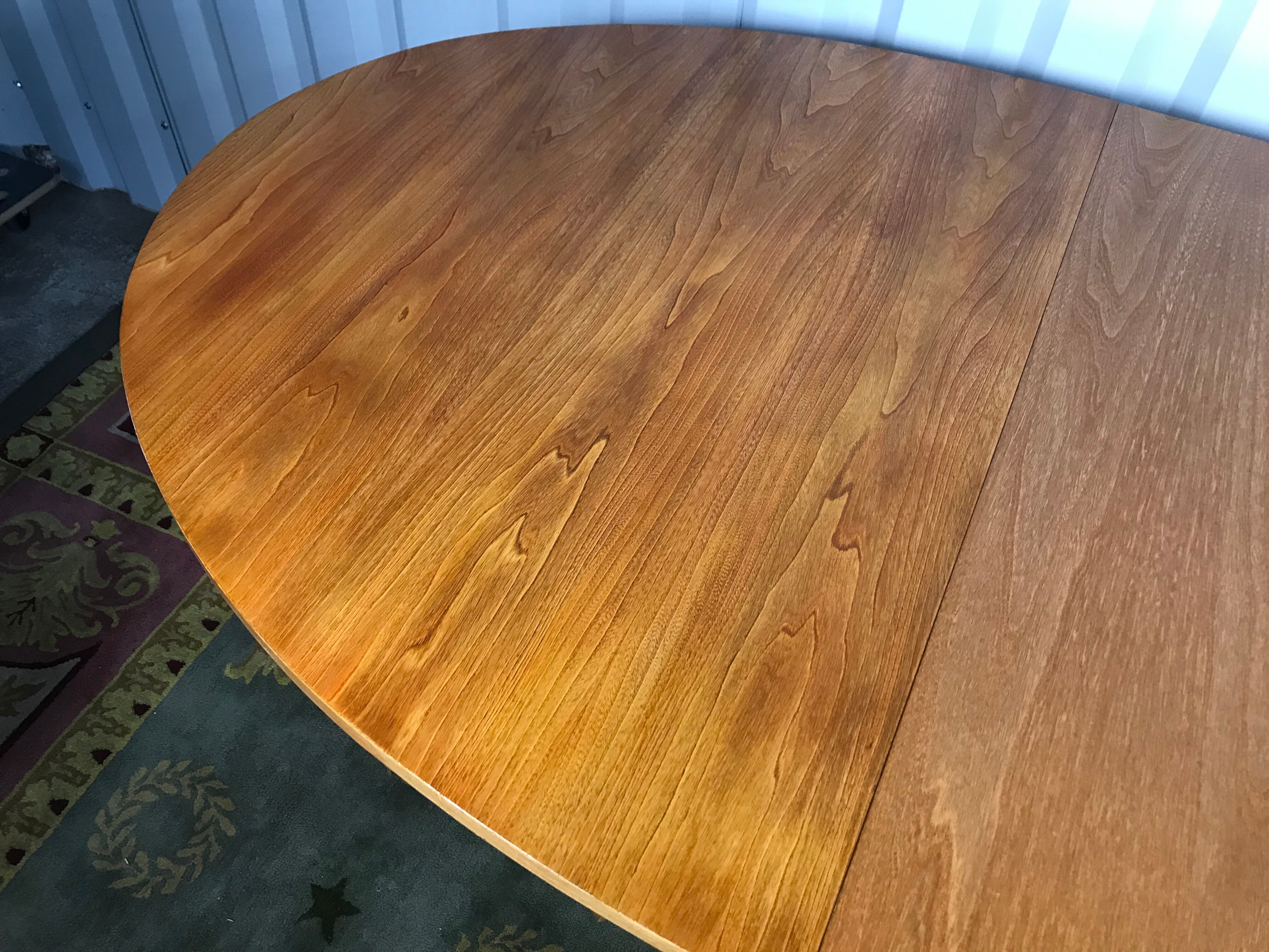 Baumann Oval Dining Table - 2 extensions