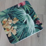 Lot of five stools dress