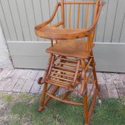 Ancienne chaise haute pour enfant Luterma