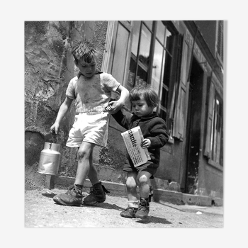 Photographie "Rue Marcelin Berthelot"  1946 Hommage à Robert Doisneau   /    15 x 15 cm