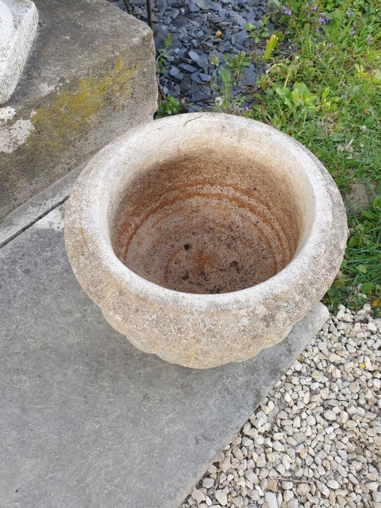 Medici vase in reconstructed stone