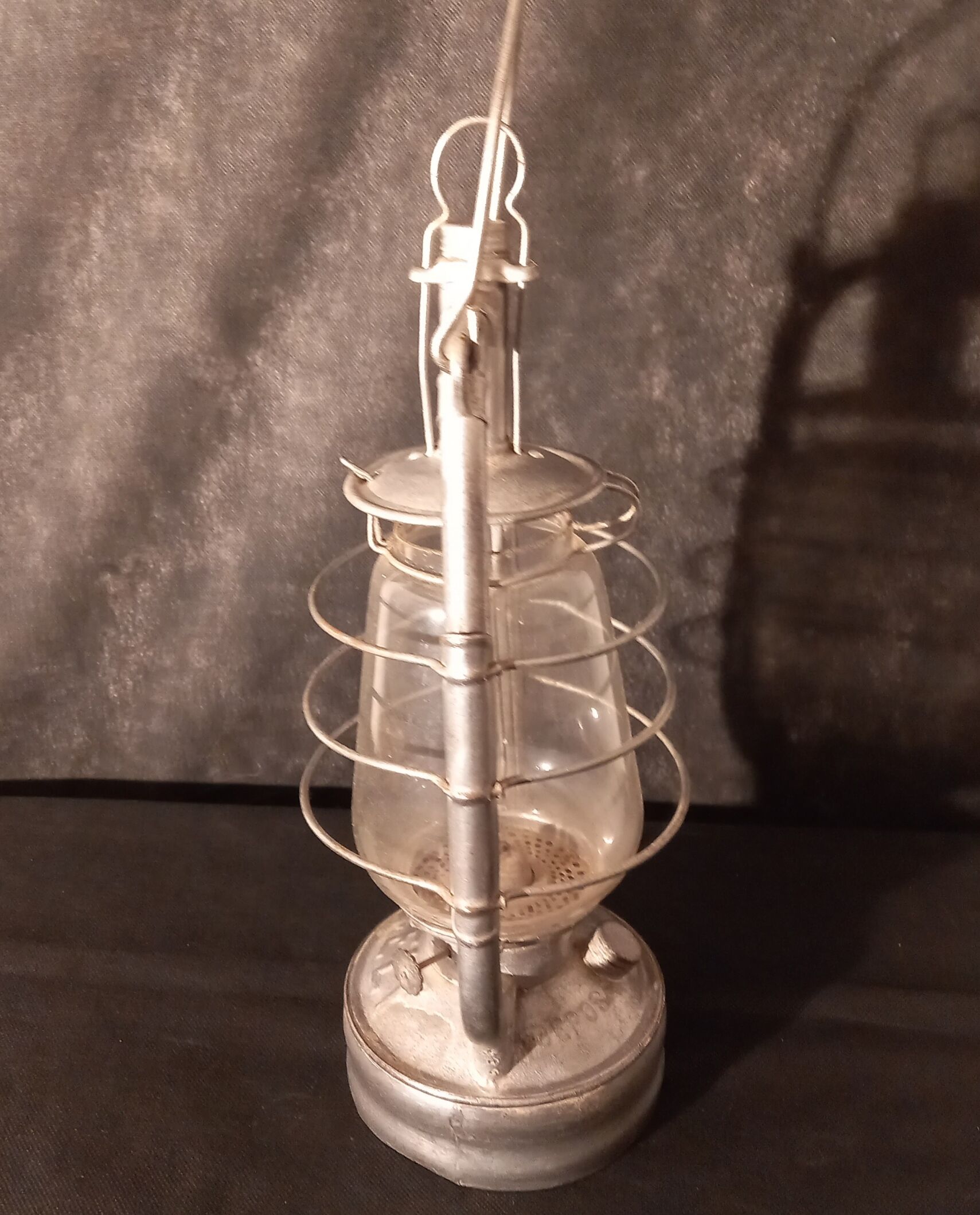 Oil storm lamp Lelf brand