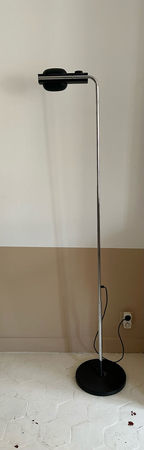 Vintage adjustable floor lamp, chrome and black, Gismondi for Artemide, Italy 1980