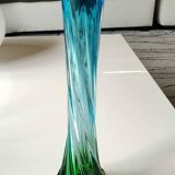 Flower-shaped soliflore vase. In blown Art glass. Handmade. High 30 cm