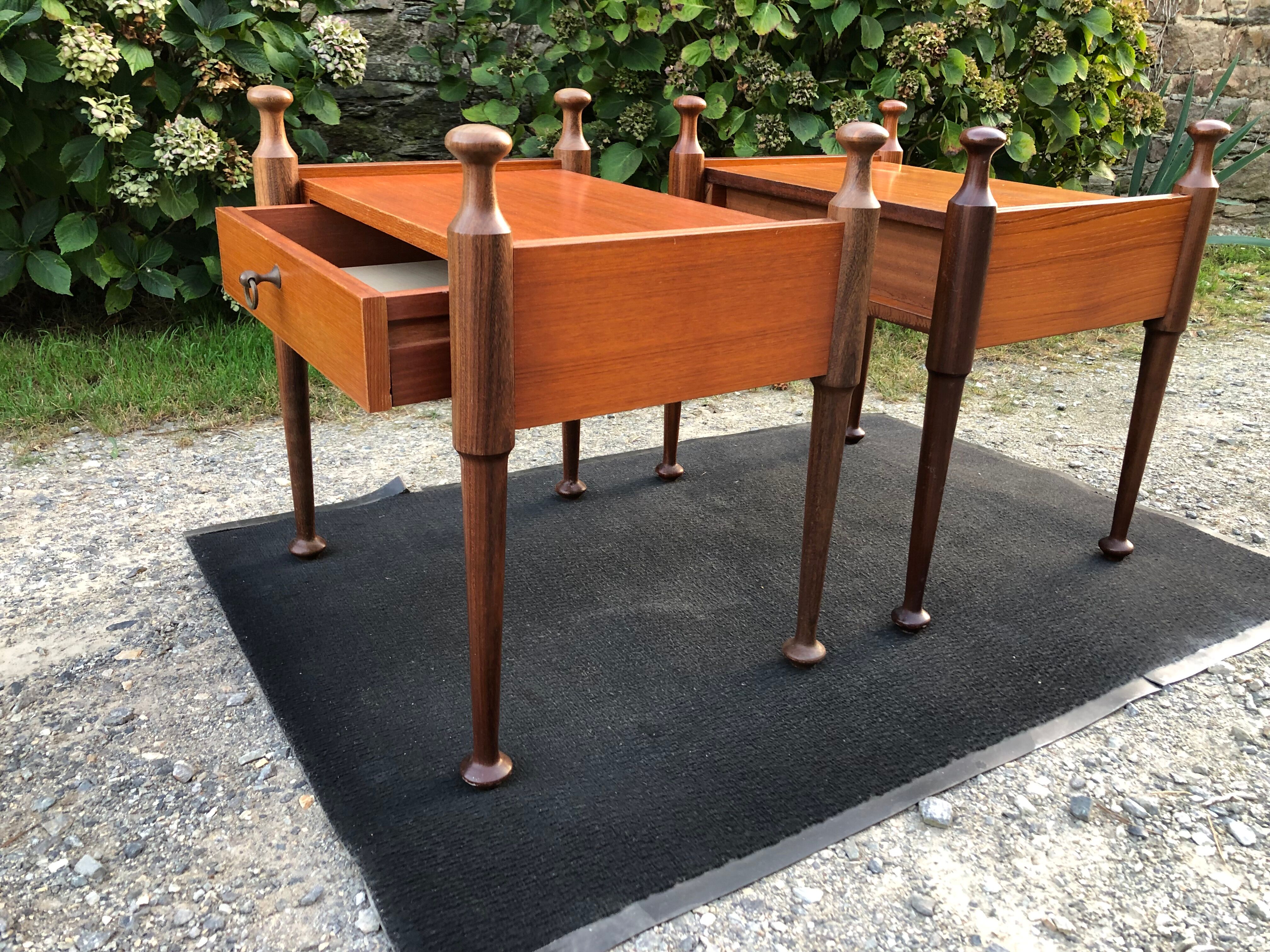 Duo of vintage Scandinavian teak bedside tables with 1 drawer.