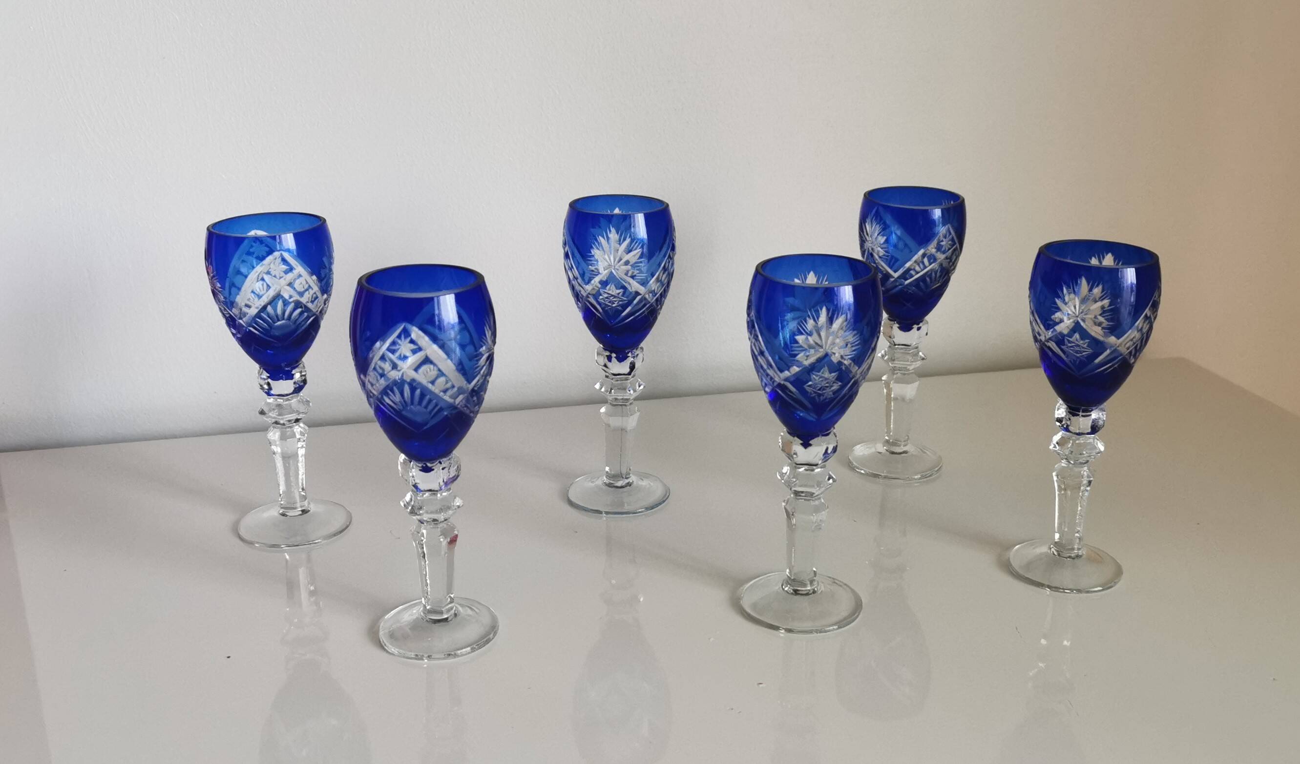 Carafe et 6 verres - verre taillé