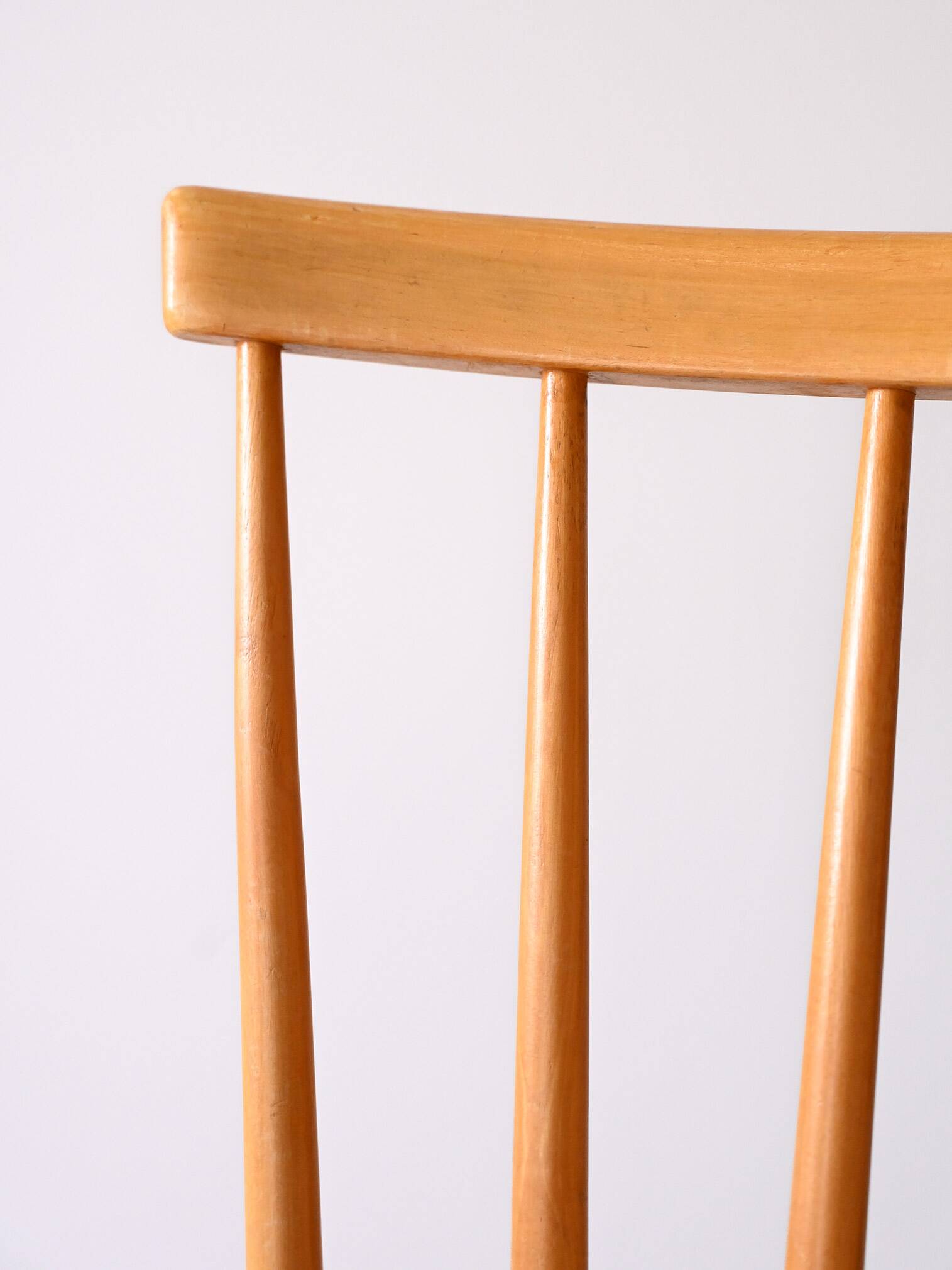 Pinnstolar Scandinavian chair