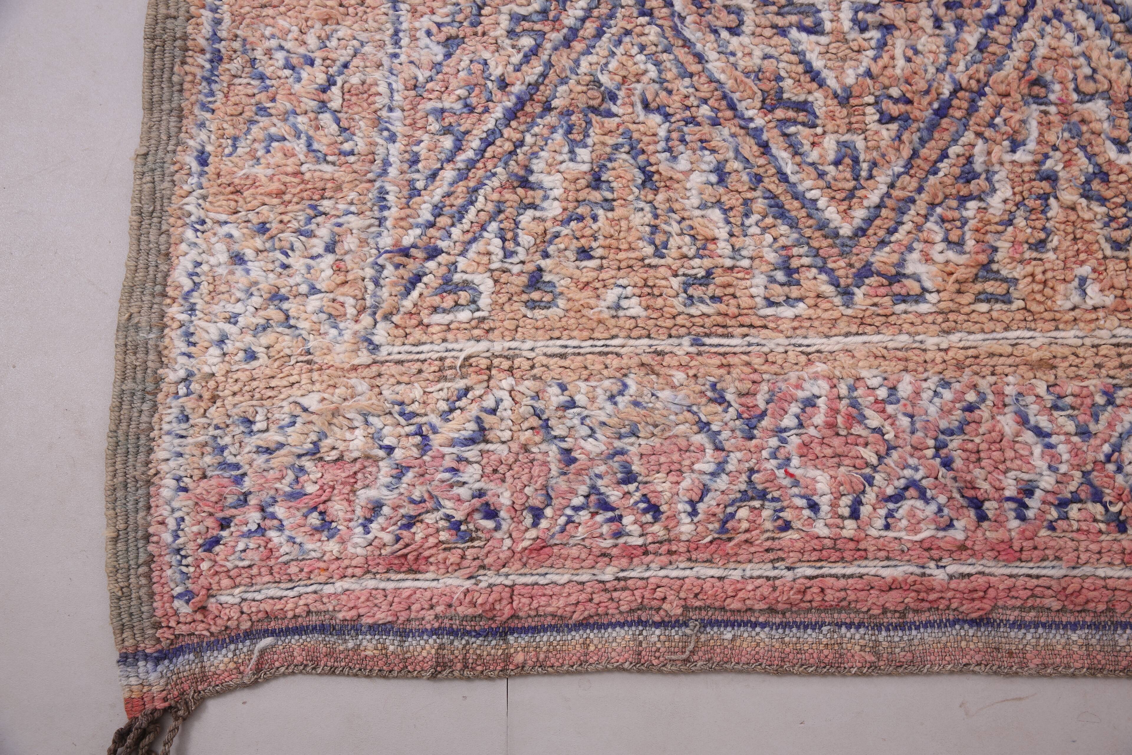 Vintage Moroccan Wool Rug 214 x 332 cm - Berber Handmade Living room rug