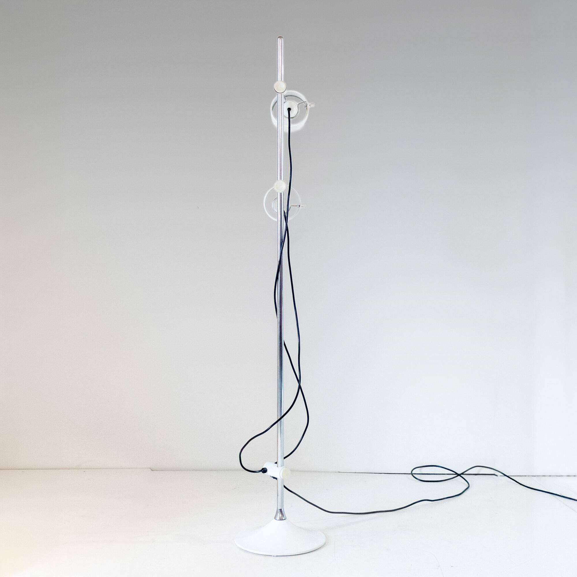 Mid Century Modern White Metal Floor Lamp by Elio Martinelli, 1970s