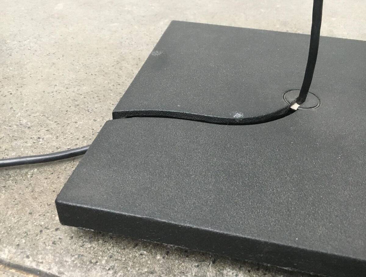 Postmodern Italian floor lamp Tao by Barbaglia & Colombo for PAF Studio