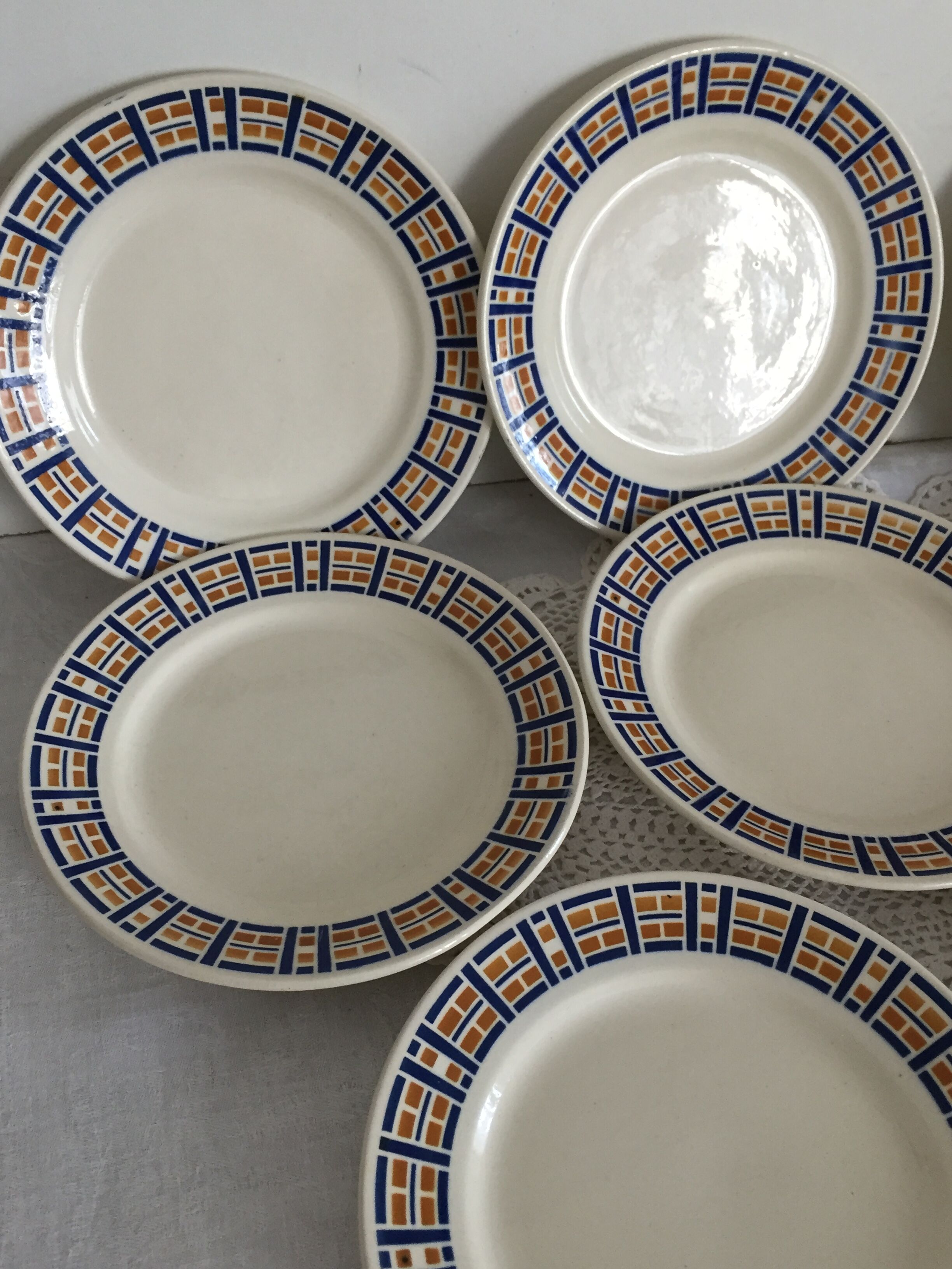 8 Badonviller dessert plates, Robinson series