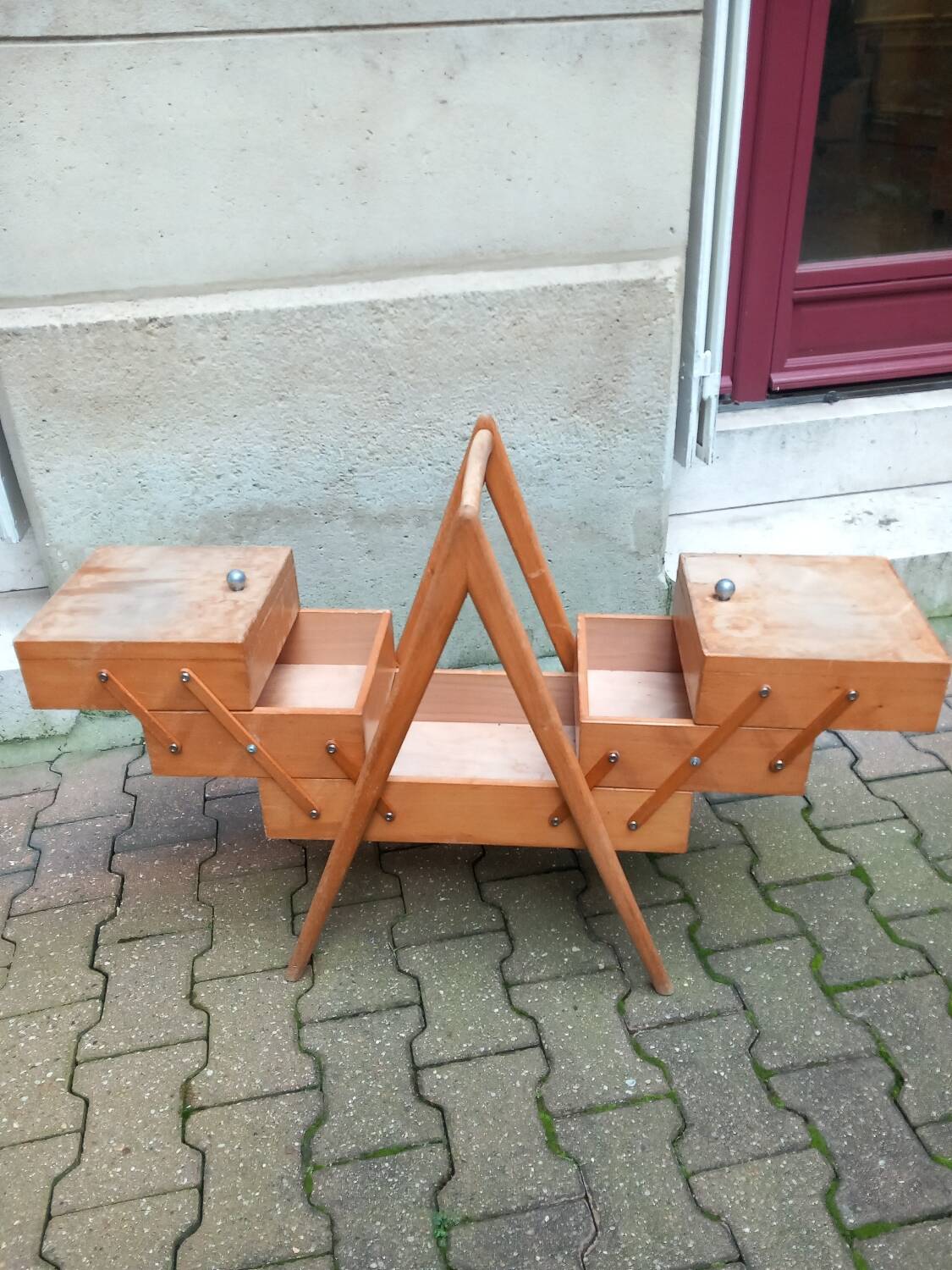 Vintage compass feet worker