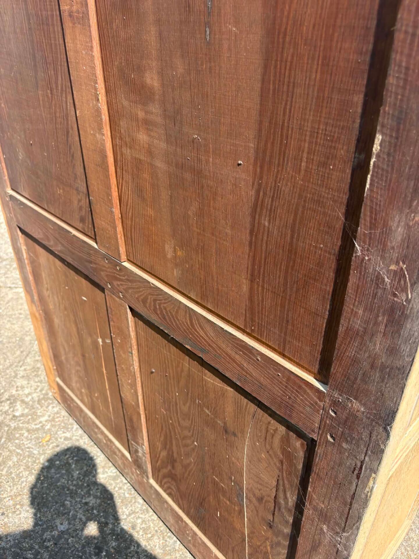 Shuttered oak furniture – Vintage & authentic