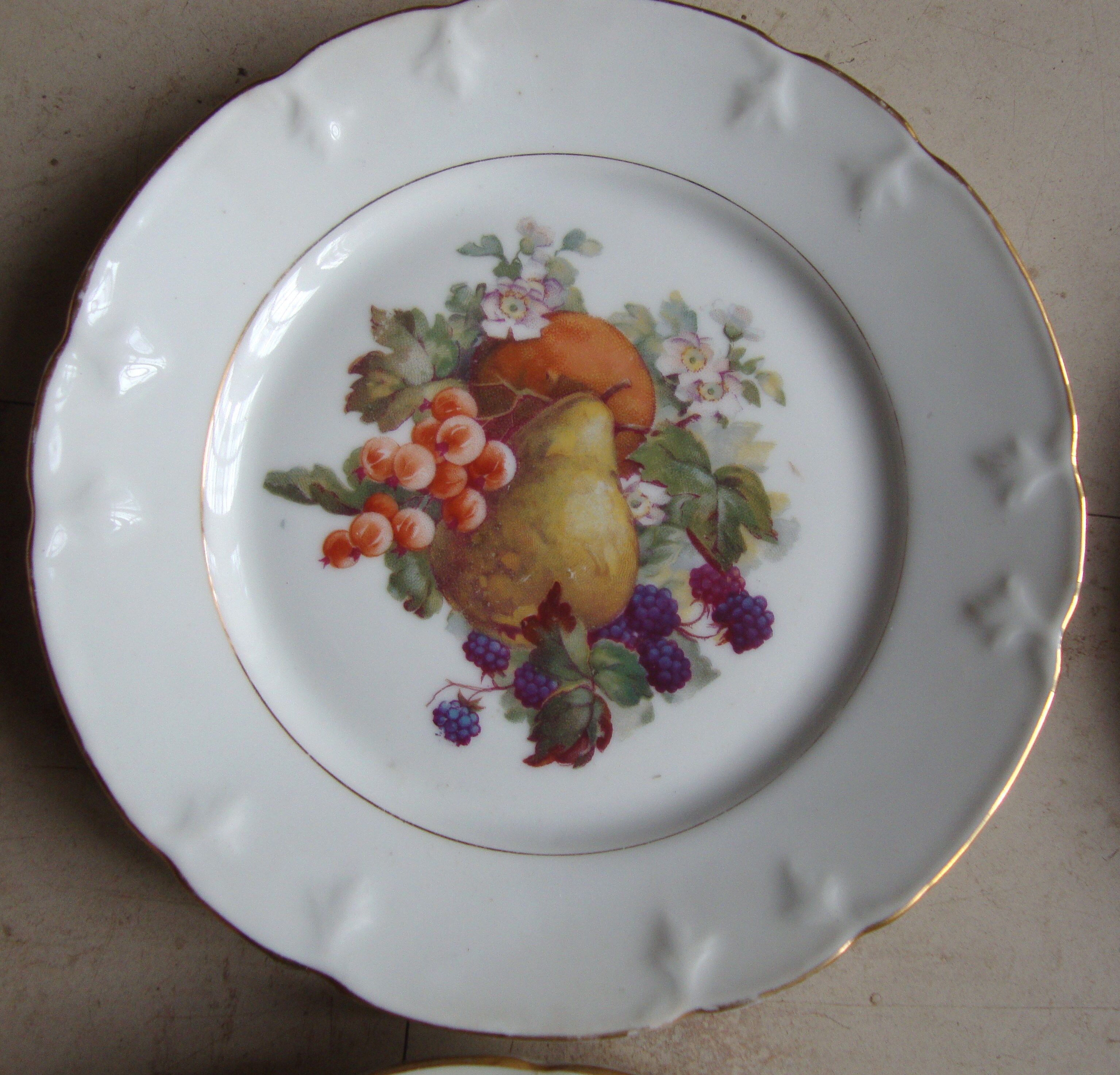 Set of 5 antique Limoges porcelain plates L.J.V with fruit decoration