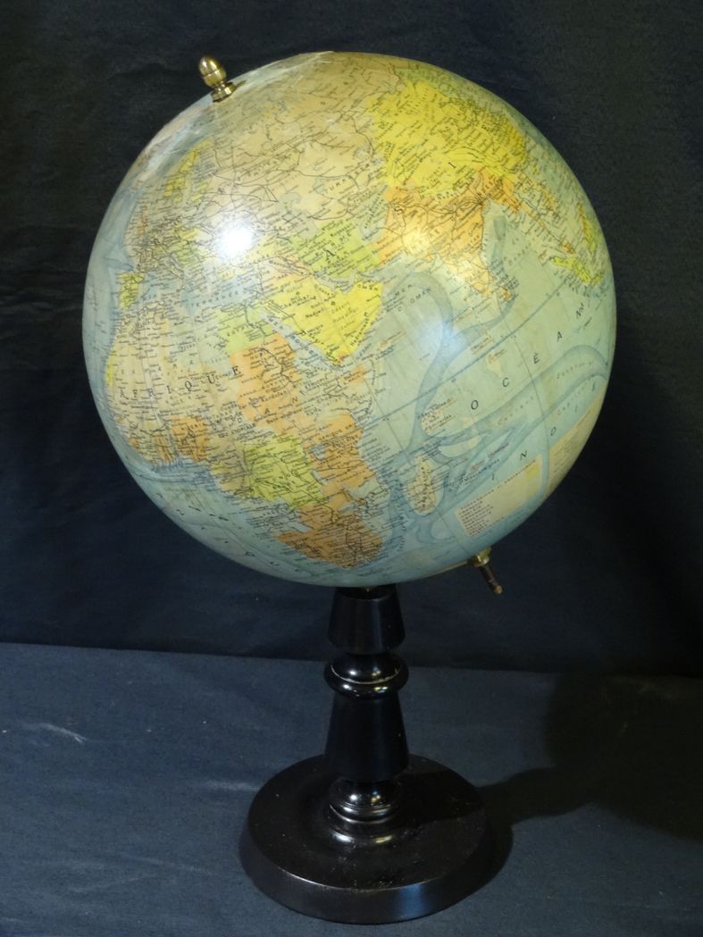 Globe Forest early XXth diameter 37 cm
