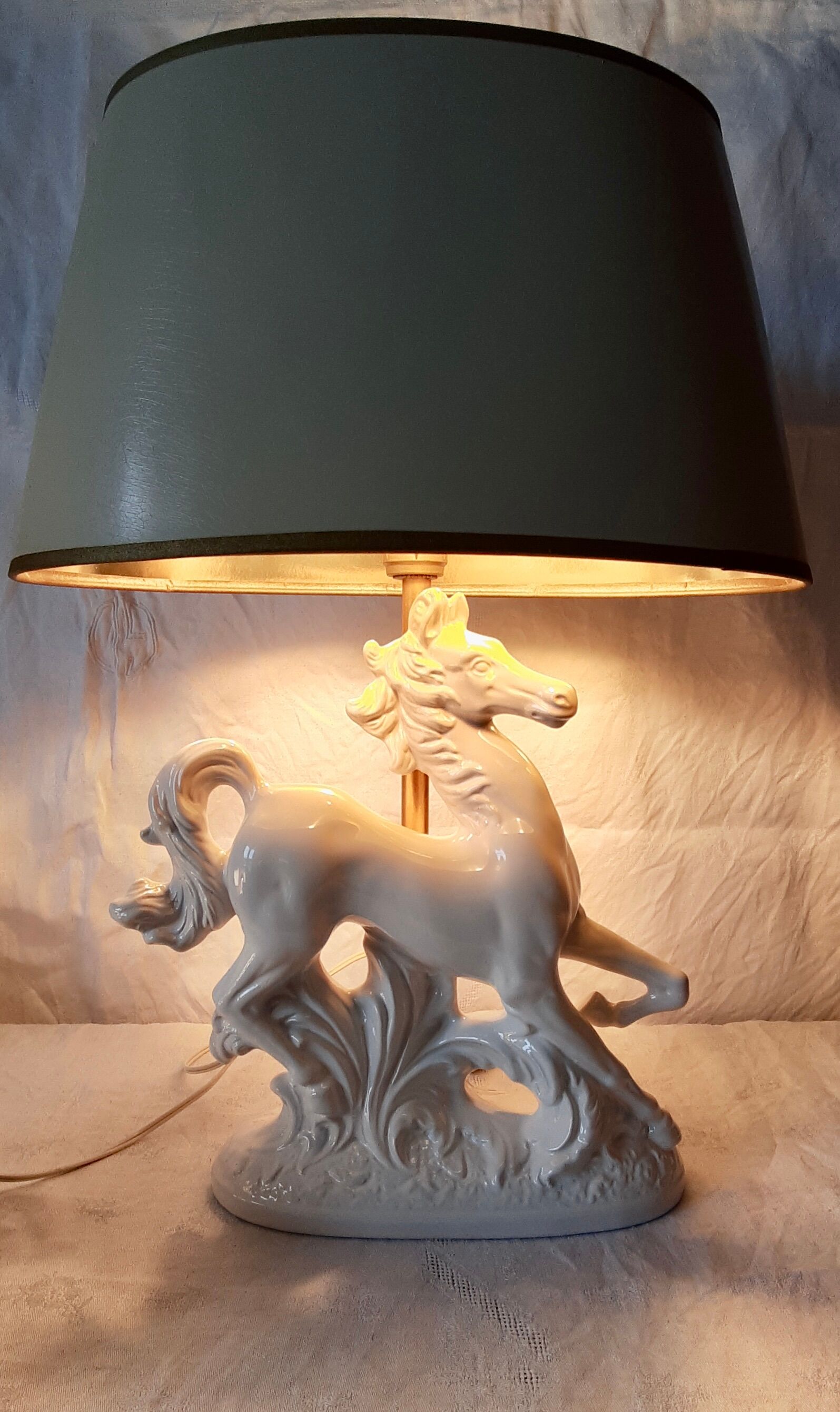 Horse lamp