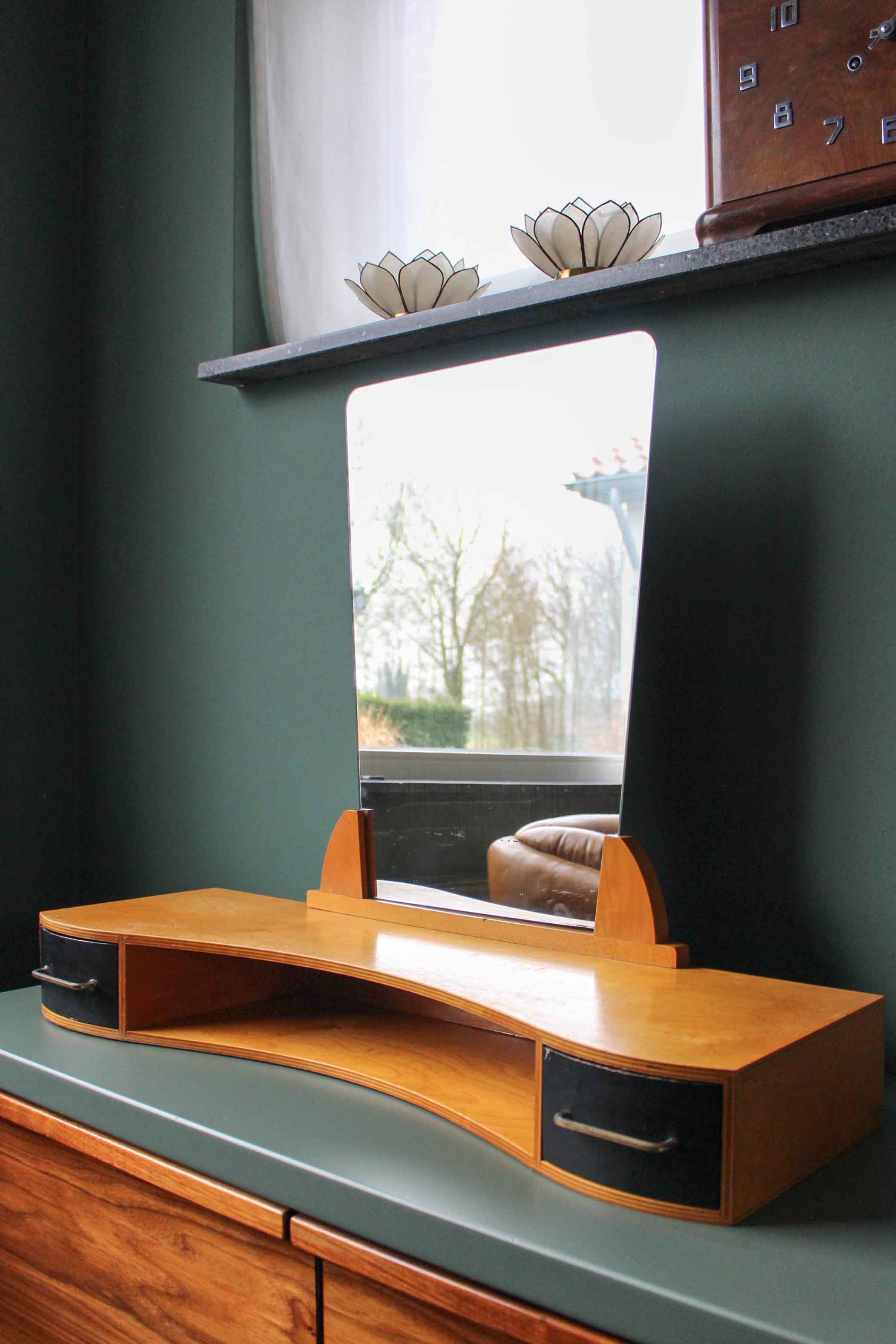 Commode miroir suspendu en hêtre vintage avec 2 tiroirs, années 1950