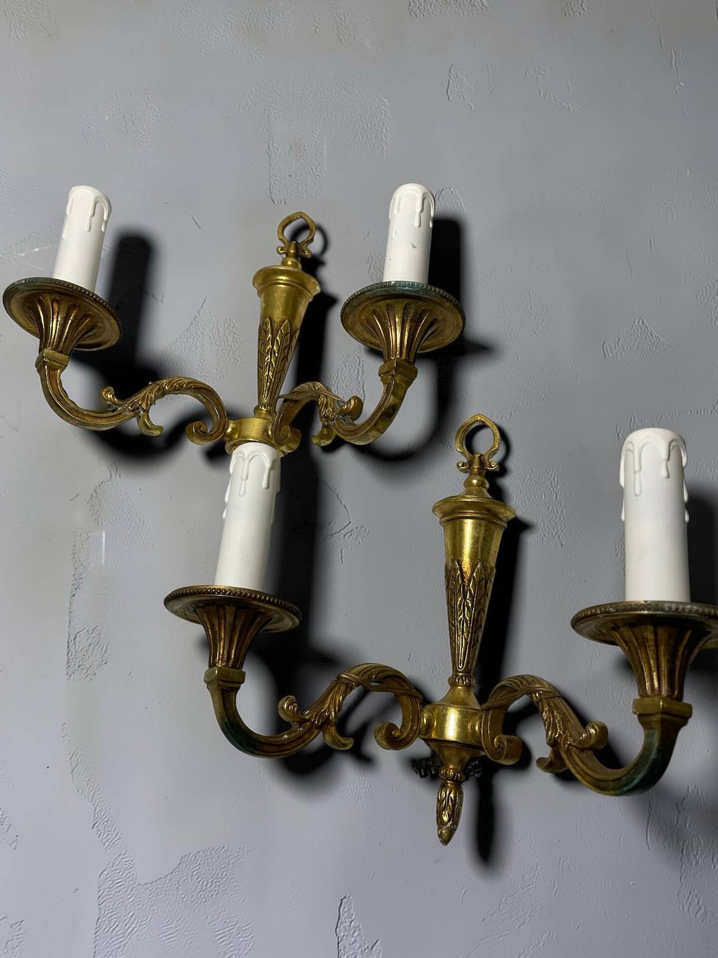 Pair of vintage gold wall sconces – Louis XVI style – 2 arms of