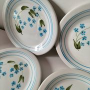 6 vintage Italian Quadrifoglio dessert plates with forget-me-not decoration.