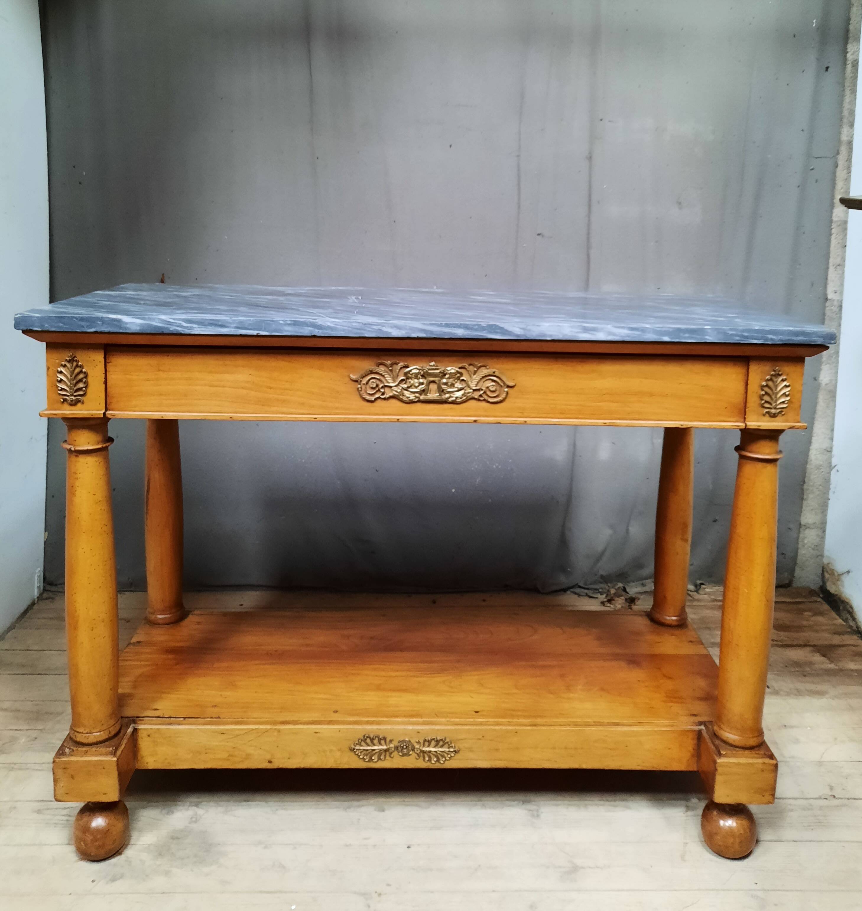 Console empire à colonnes