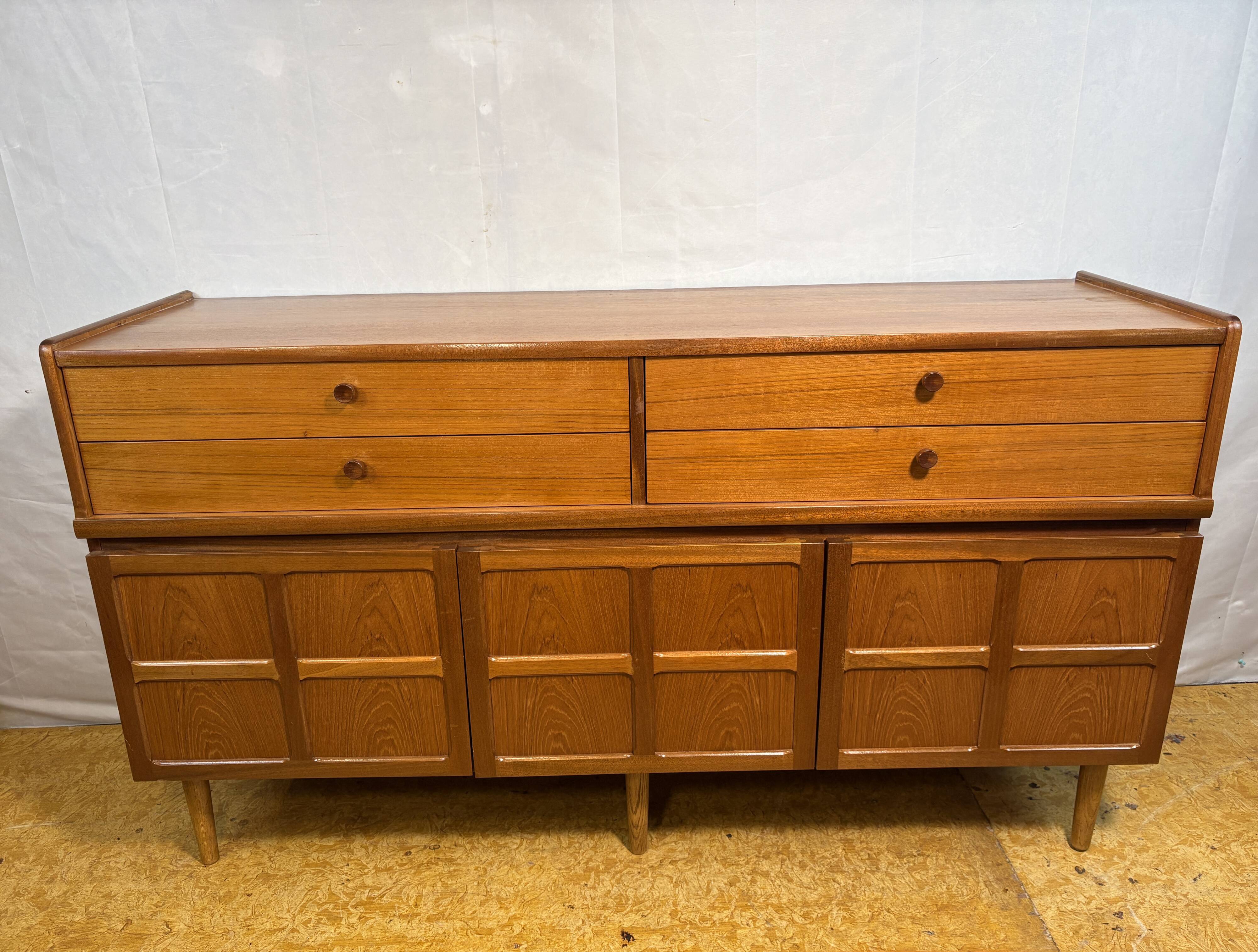 Mid Century Retro Vintage Teak Sideboard by Nathan 1960–1970 English Qualit