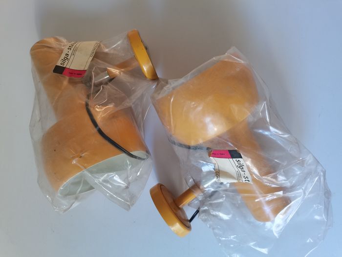 Pair of italian wall lamps stilux milano 70s