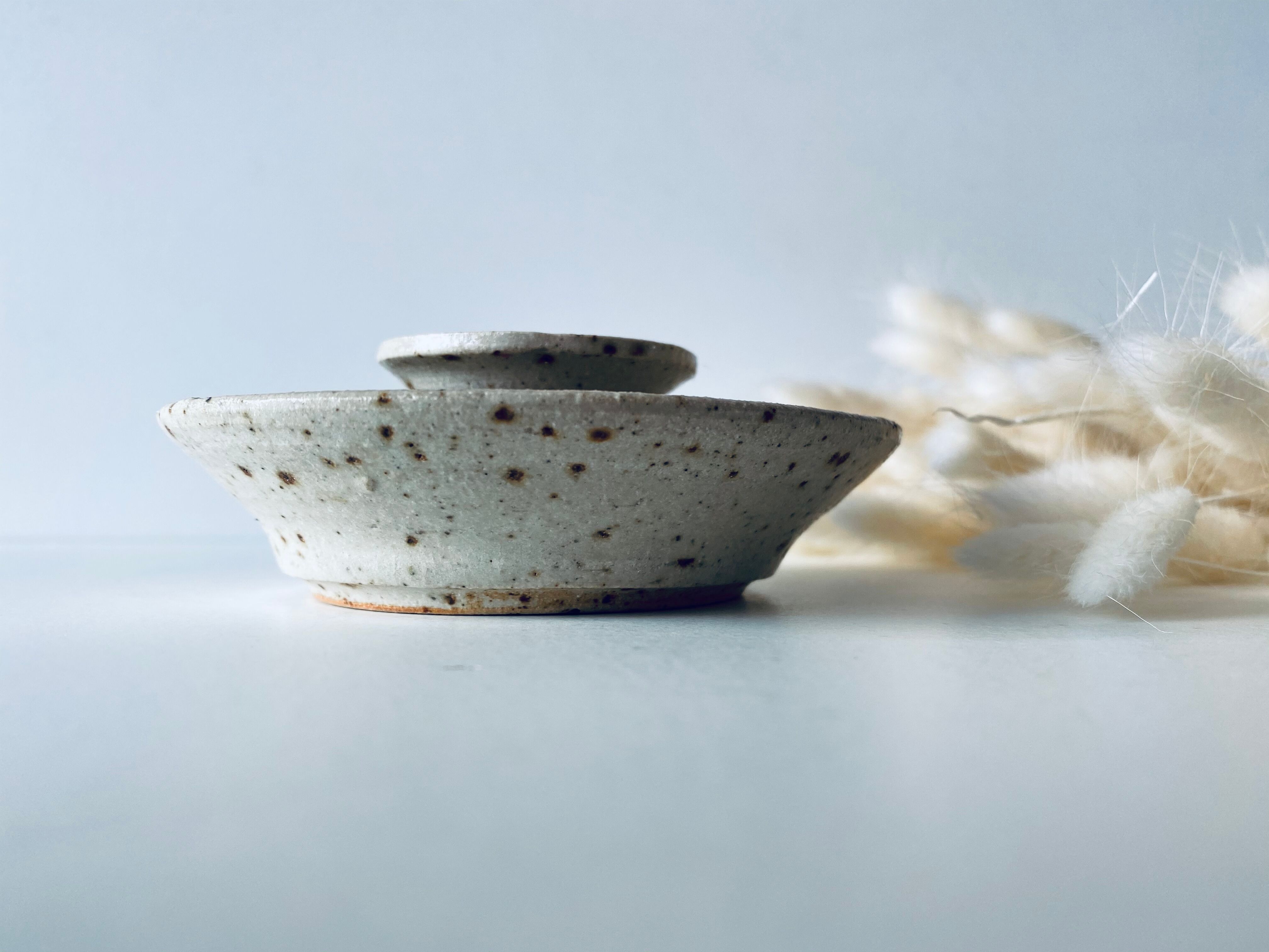 FP-signed sandstone bougeoir