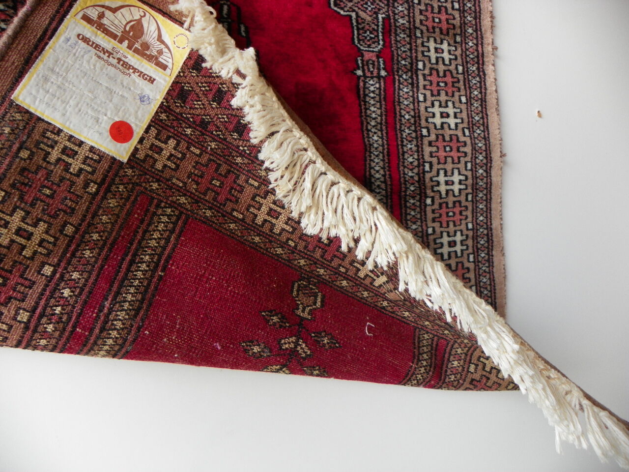 Oriental wool carpet Pakistan.