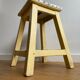Tabouret de ferme beige