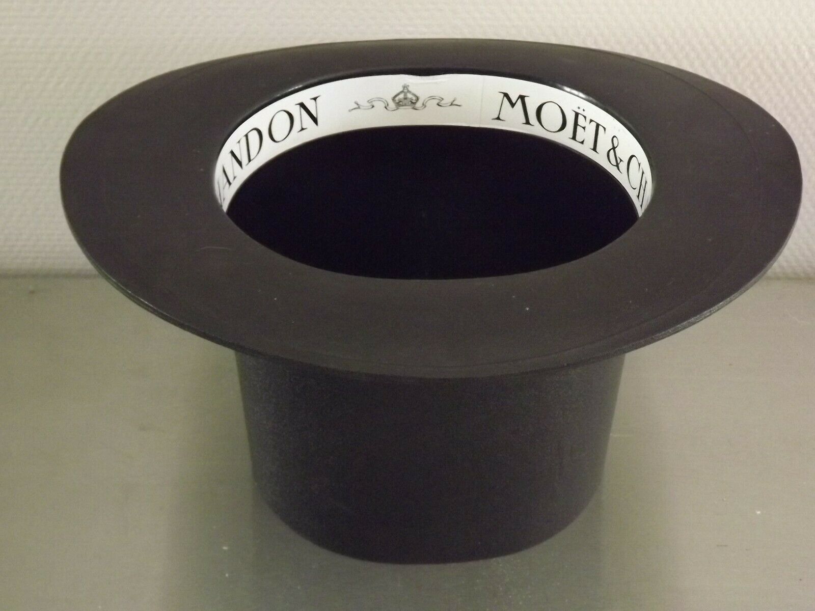 Vintage french hard plastic top hat champagne ice bucket  moet & chandon 3034
