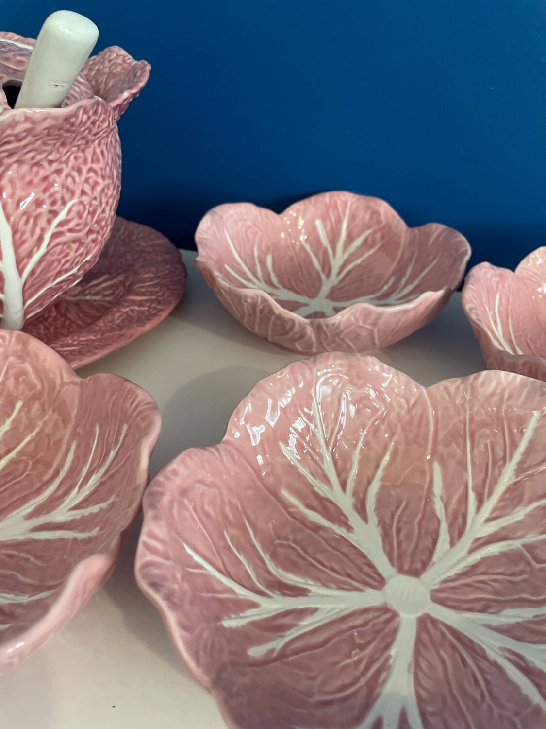 Soup tureen and bowl set with pink cabbage slip