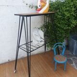 Eiffel foot console