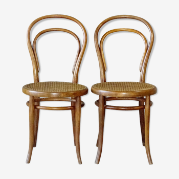 Two chairs Thonet No.14 canning nine Ca,1900