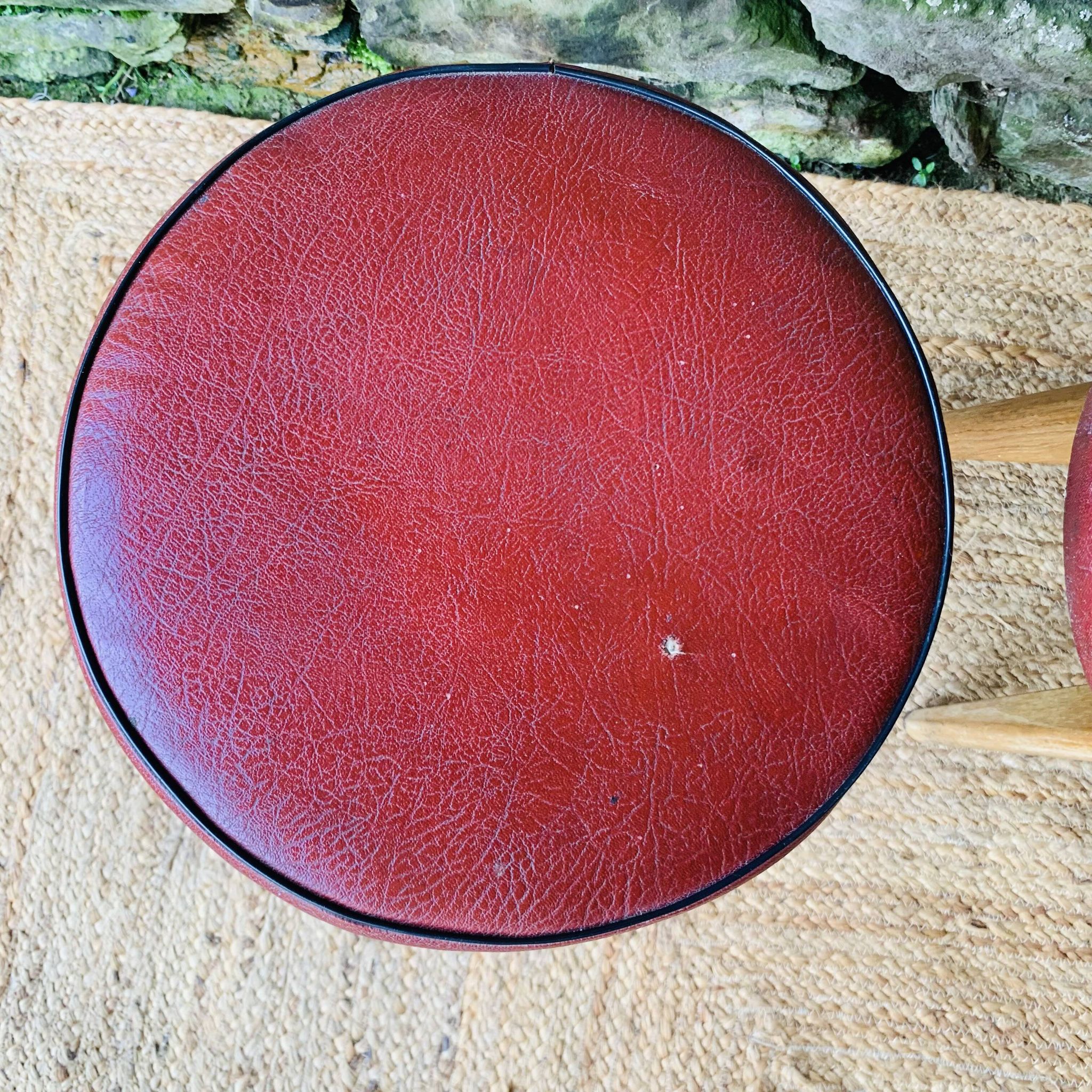 Ensemble de 4 tabourets vintage des années 60