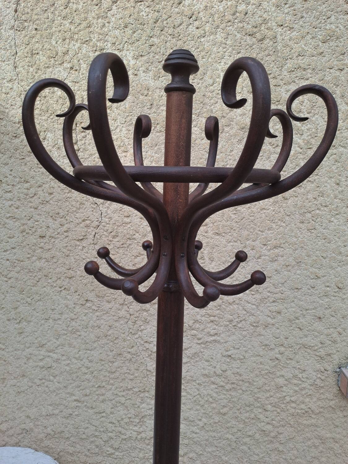 Bistro parrot coat rack signed Thonet n°10401