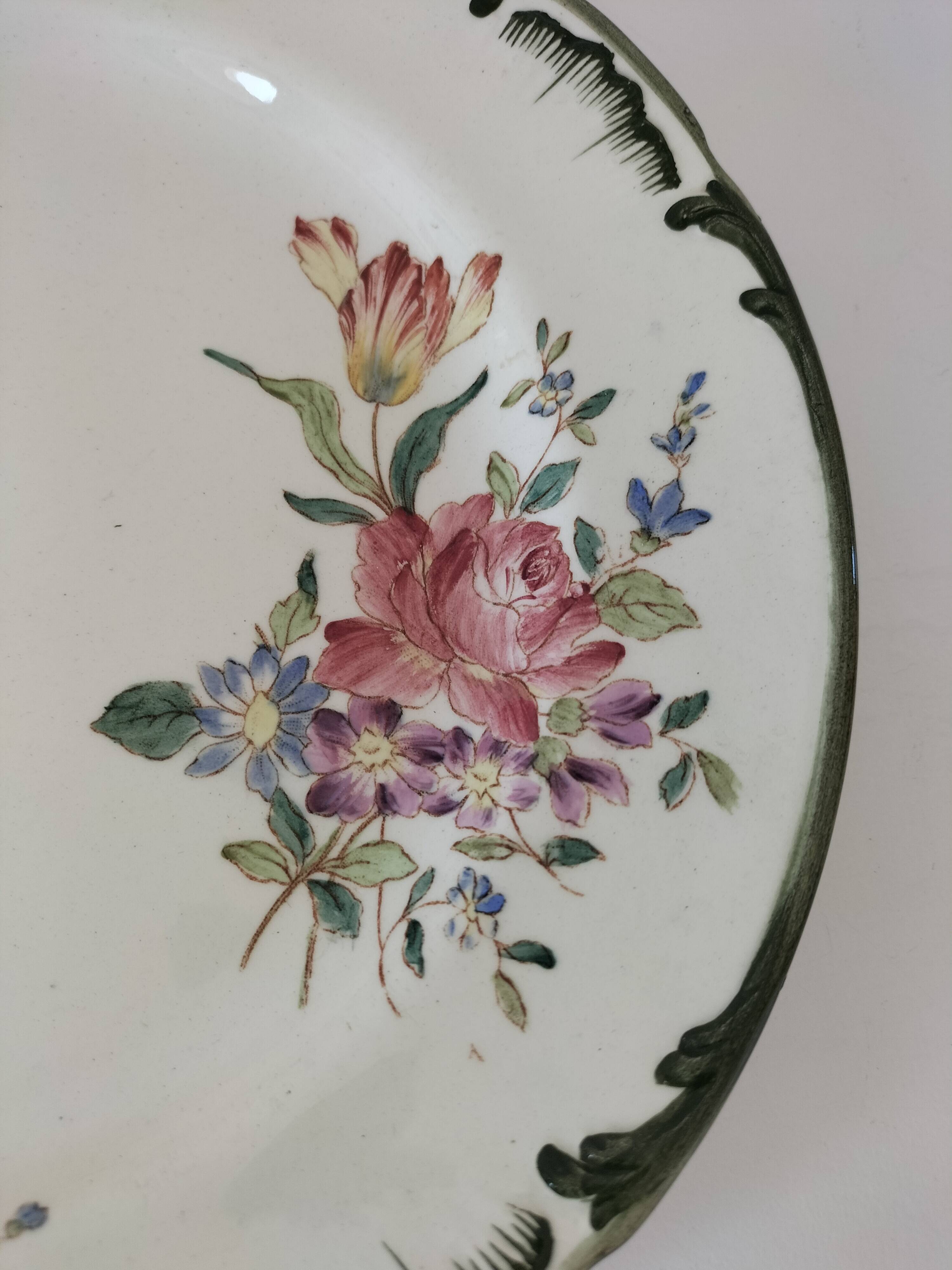 Longchamp compartmentalized plate