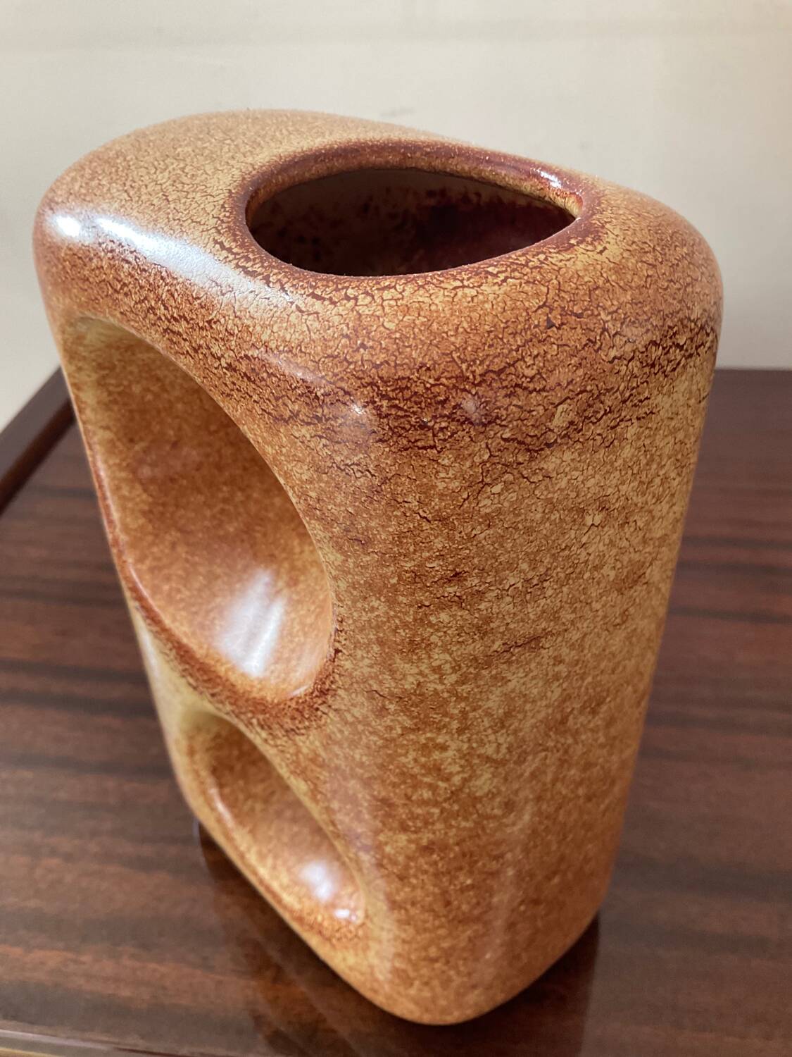 Bertoncello ceramic vase by Roberto Rigon N•910 from the 60s-70s