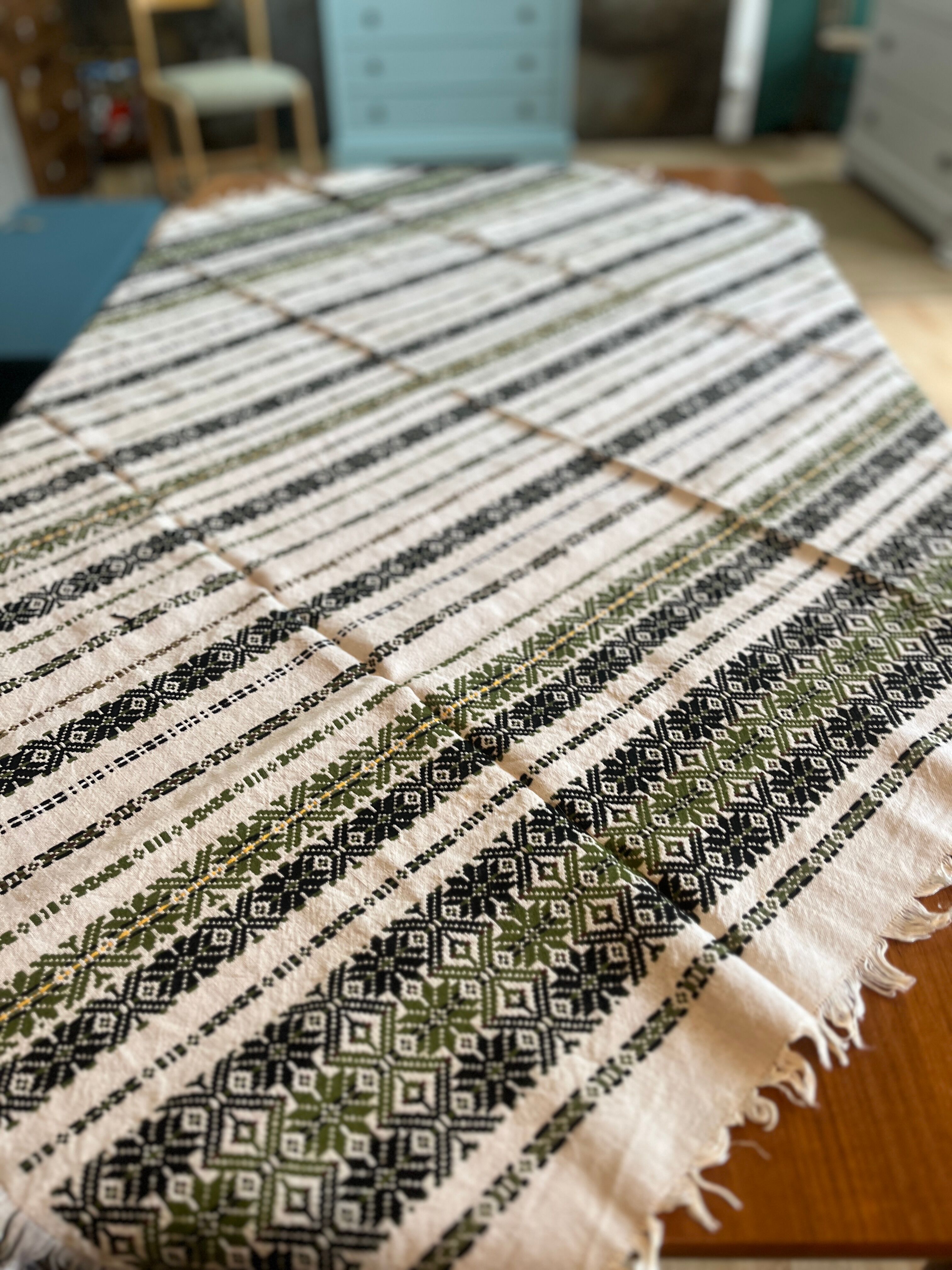 Table runner in cotton fiber
