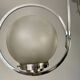 Lampe art déco en argent avec trois abat-jours en forme de sphère