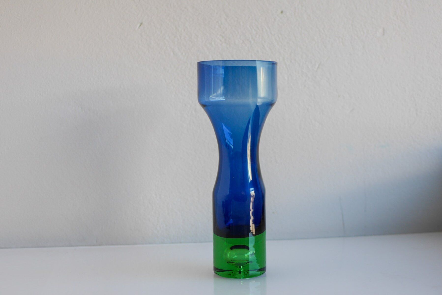 Mid-century modern Scandinavian bright blue and emerald green glass vase from Borgström Åseda, Sweden