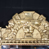 Miroir en bois doré à la feuille