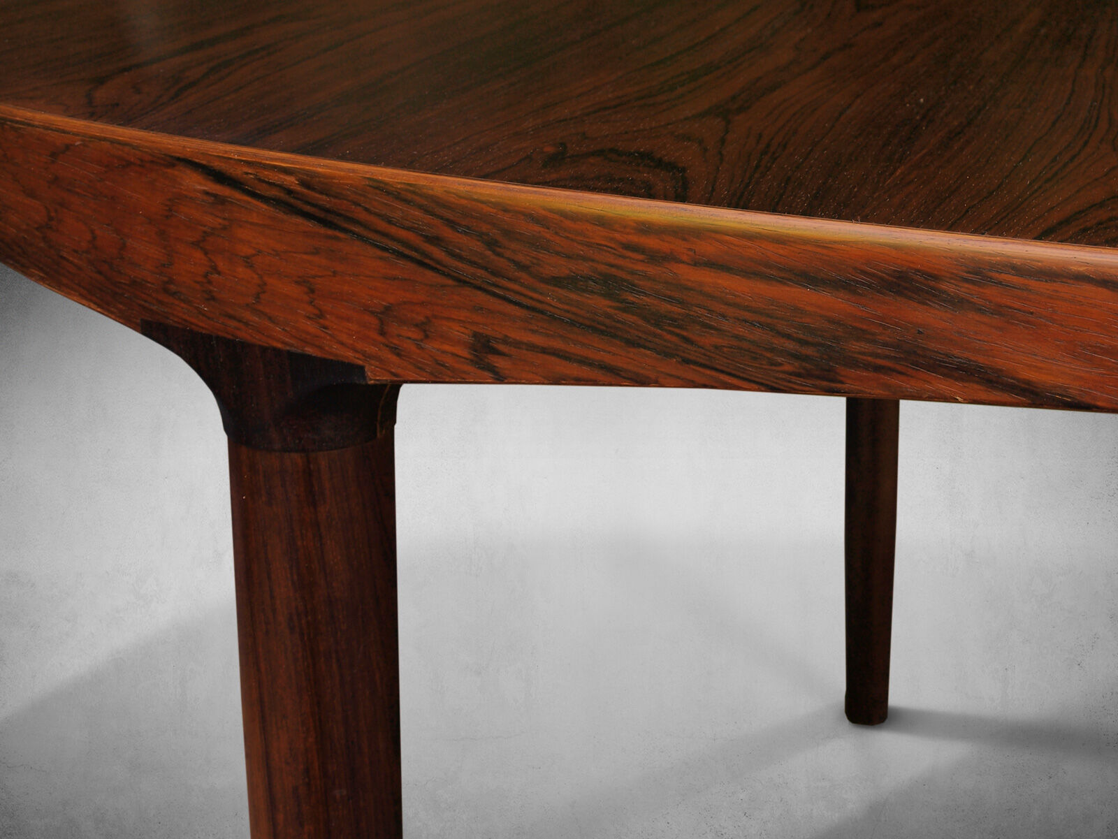 Table à repas en palissandre de Harry Østergaard pour Randers Møbelfabrik