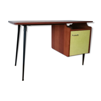 An office 1960