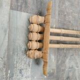 Wall-mounted towel rack