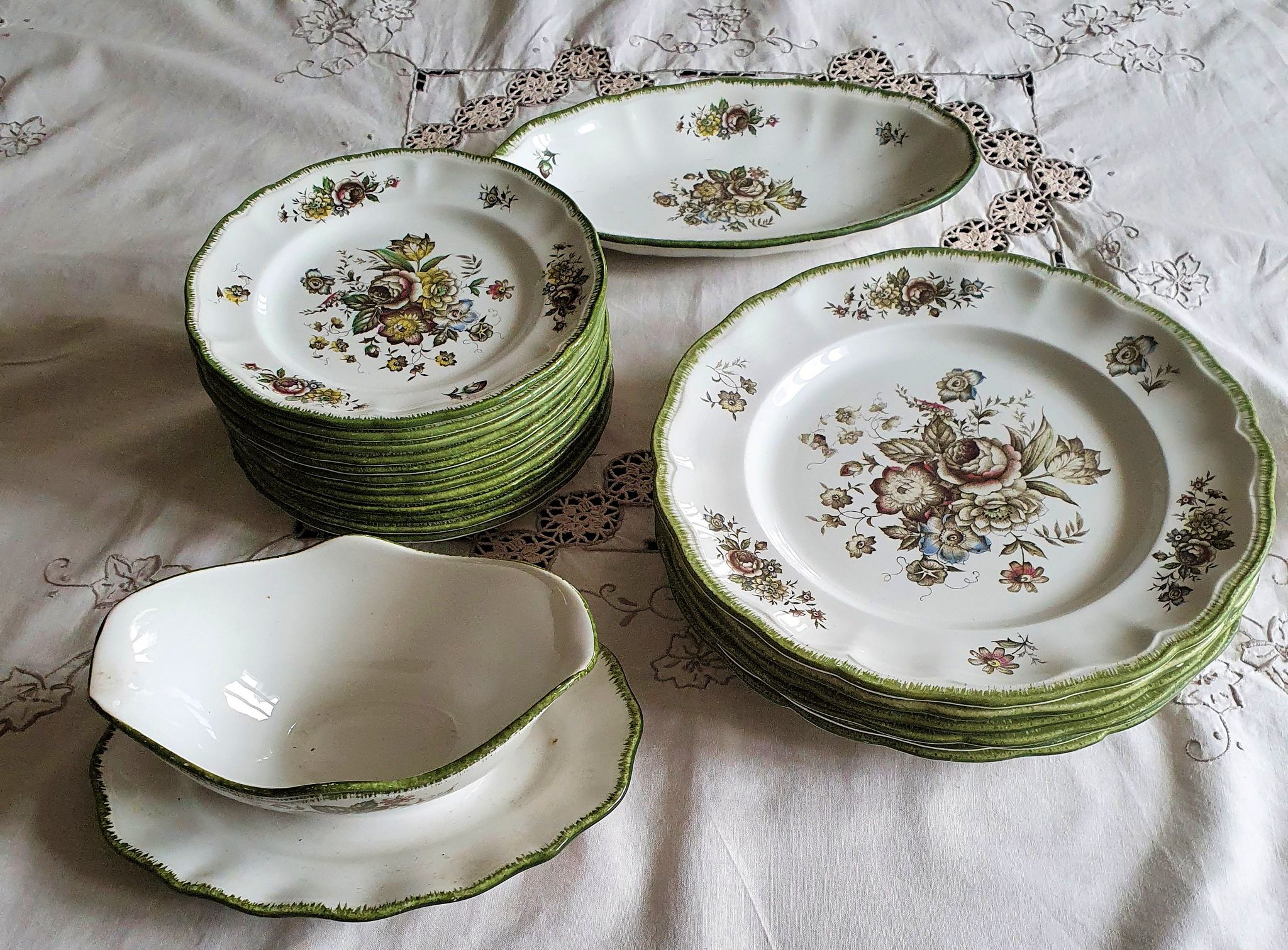 Assiettes et plats Lunéville