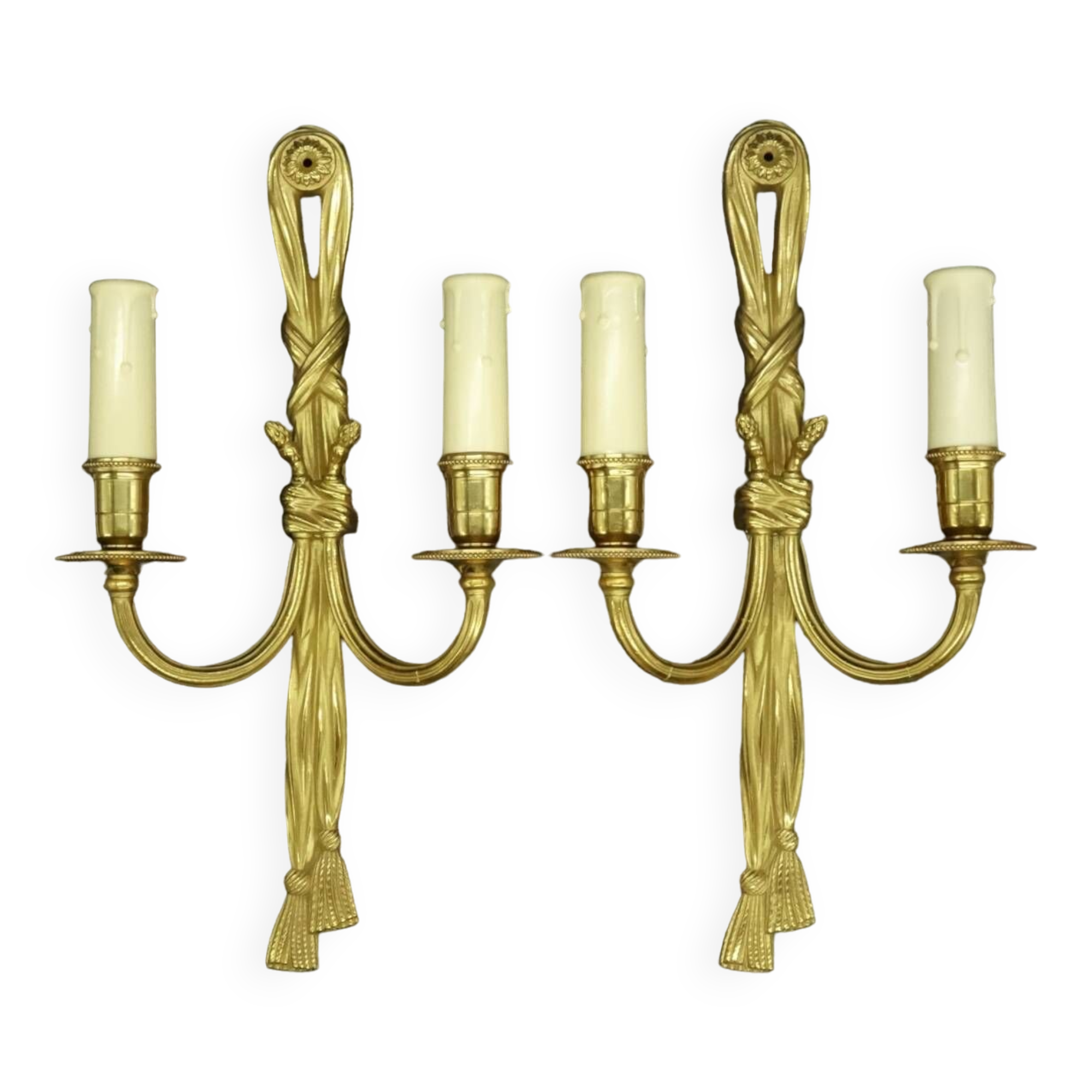 Large pair of Louis XVI style wall lights from Hettier Vincent - bronze